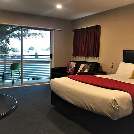 Phoenix Motels Temuka Exterior photo