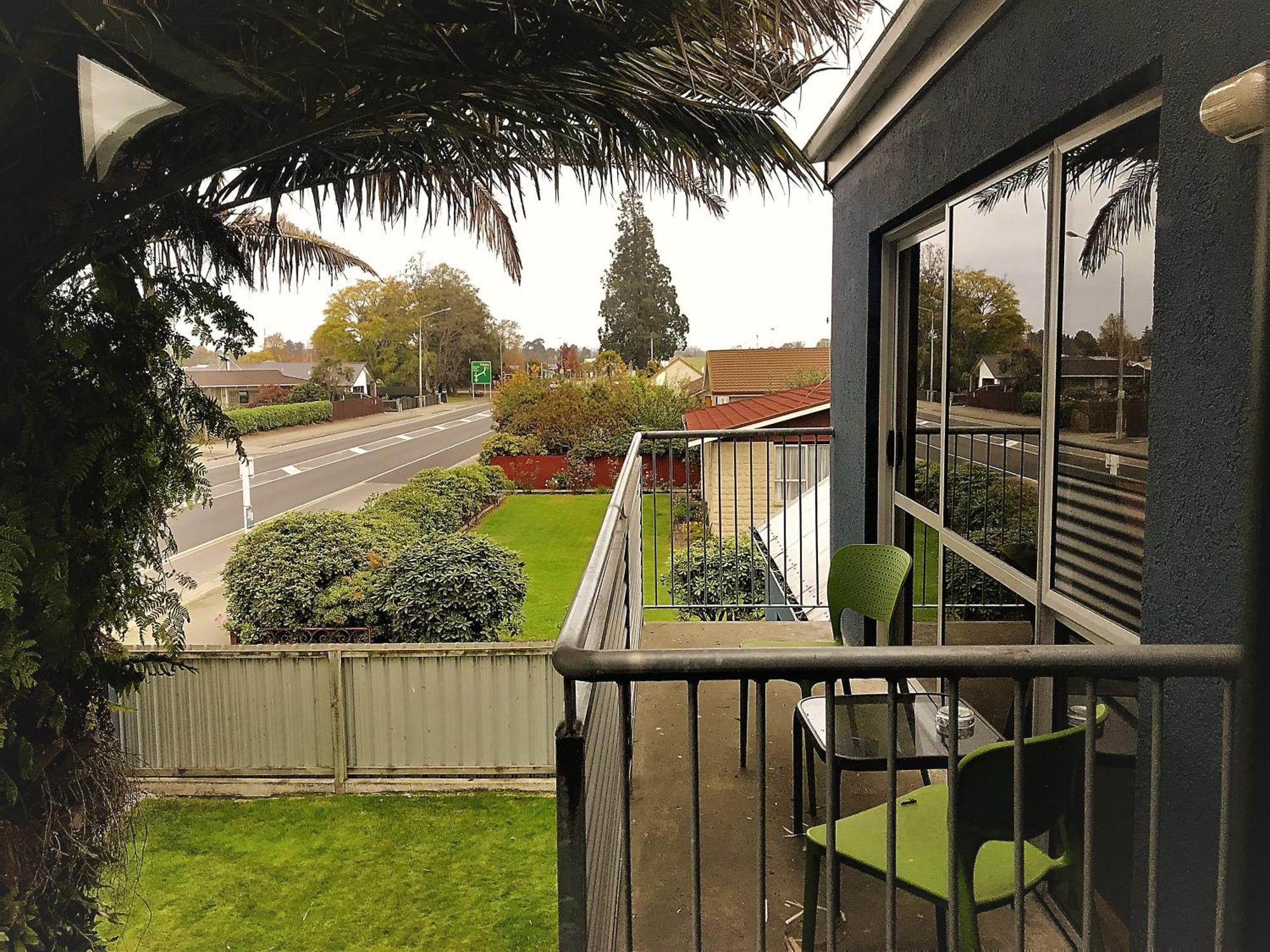 Phoenix Motels Temuka Exterior photo