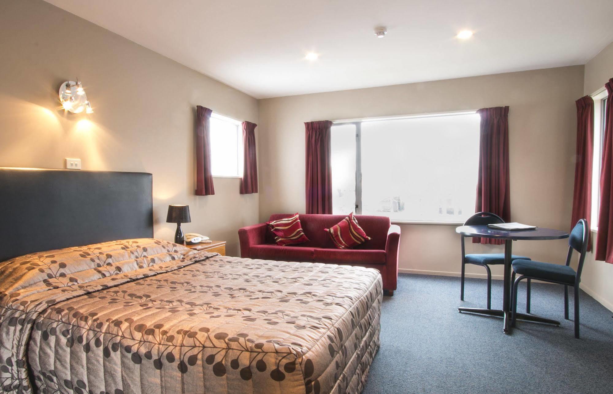 Phoenix Motels Temuka Exterior photo