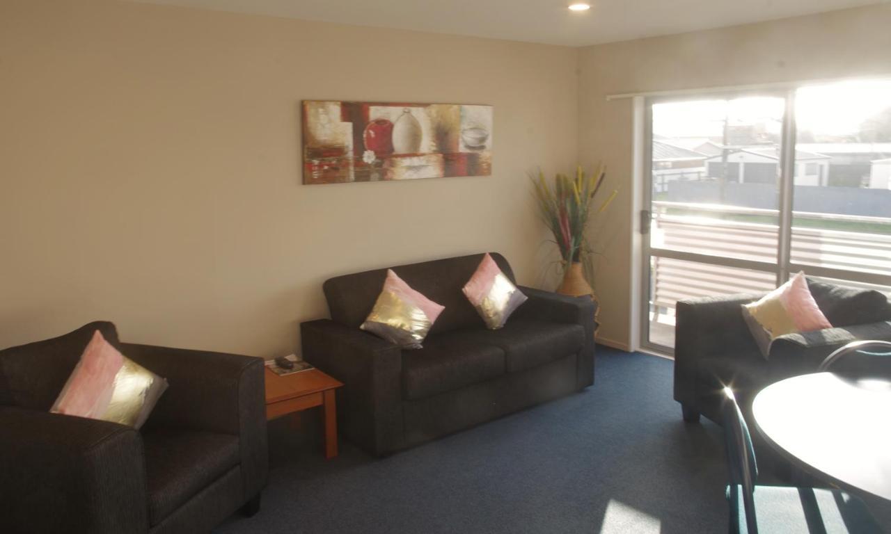 Phoenix Motels Temuka Exterior photo