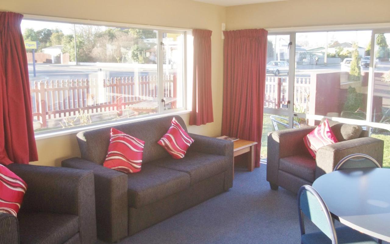Phoenix Motels Temuka Exterior photo