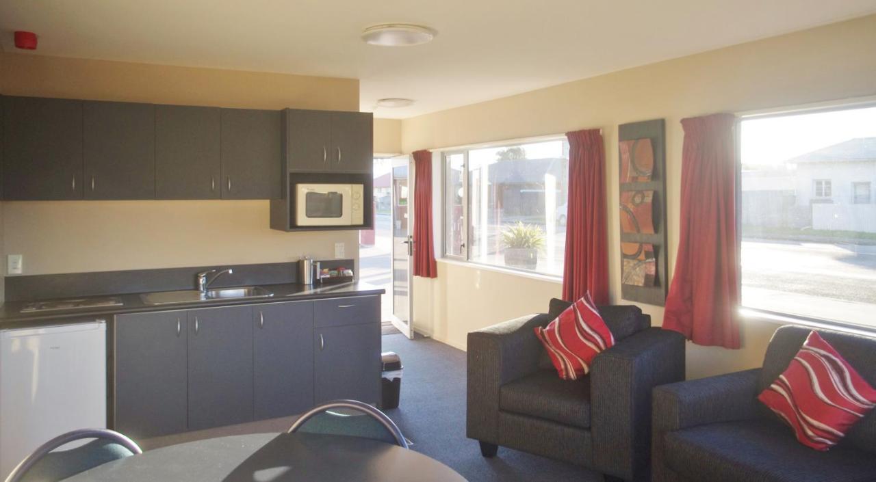 Phoenix Motels Temuka Exterior photo